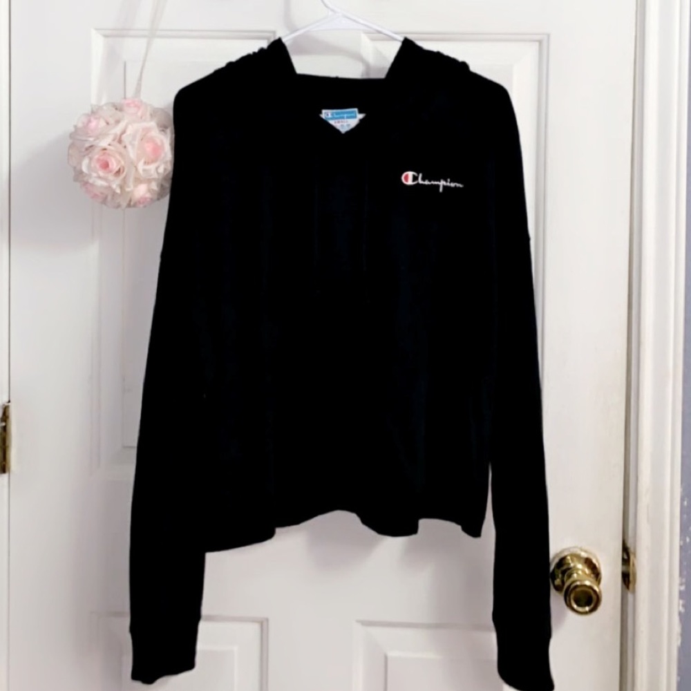 Women’s Black Champion Pullover